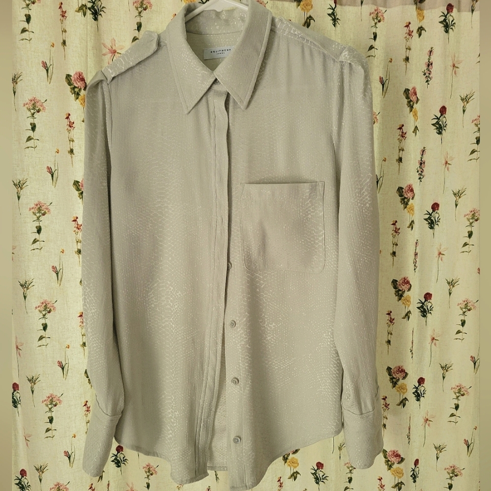 Equipment Silver Sage Military Shoulder Button Down Shirt